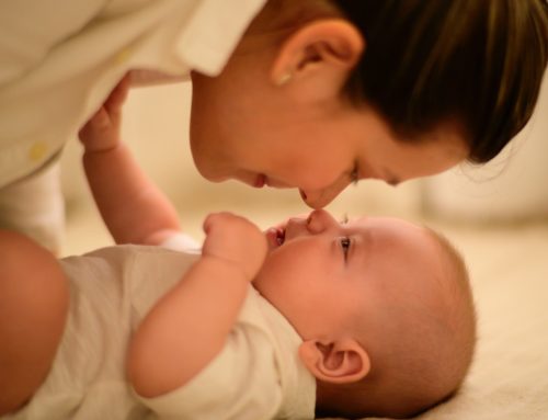 What Breastfeeding Moms Need to Know About Pumping in the Postpartum Period Before Going Back to Work